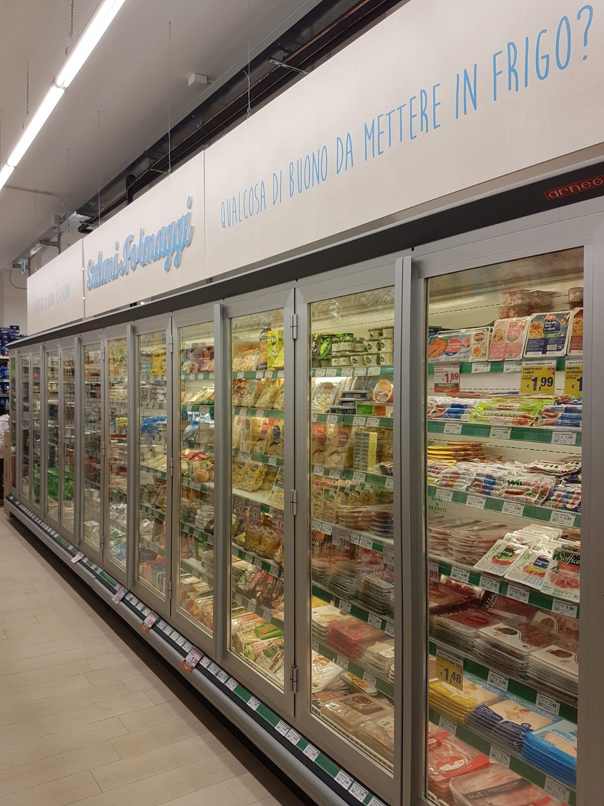 Immagine interno negozio