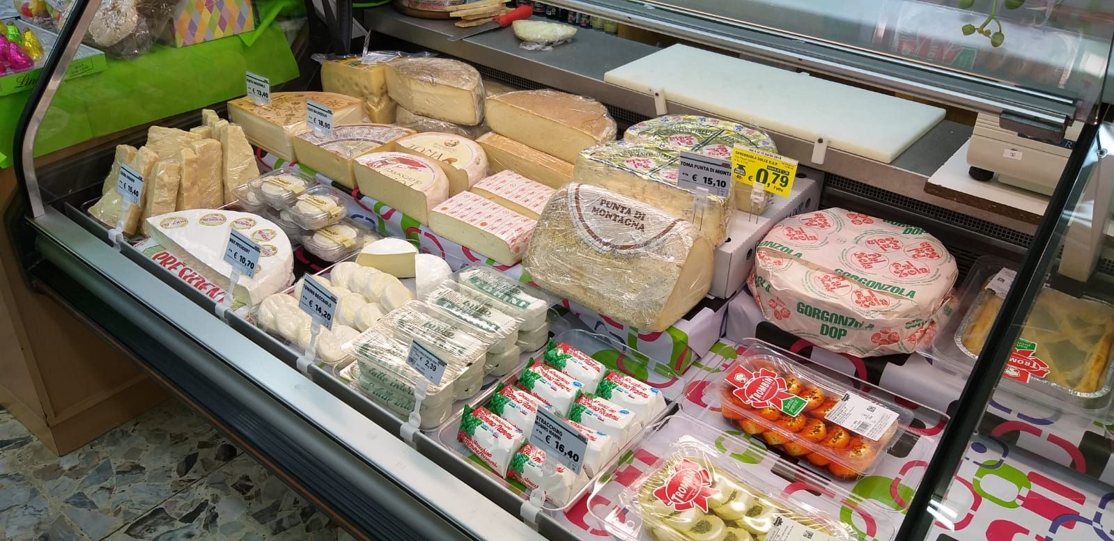 Immagine interno negozio