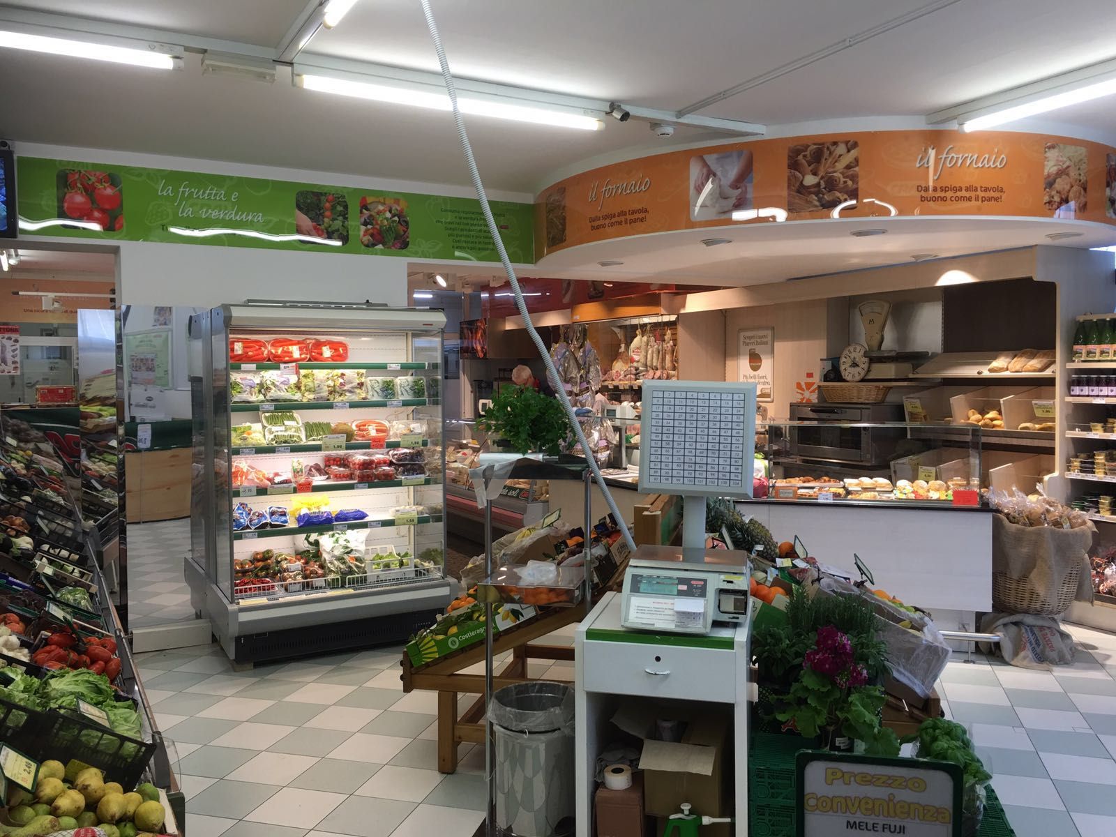 Immagine interno negozio